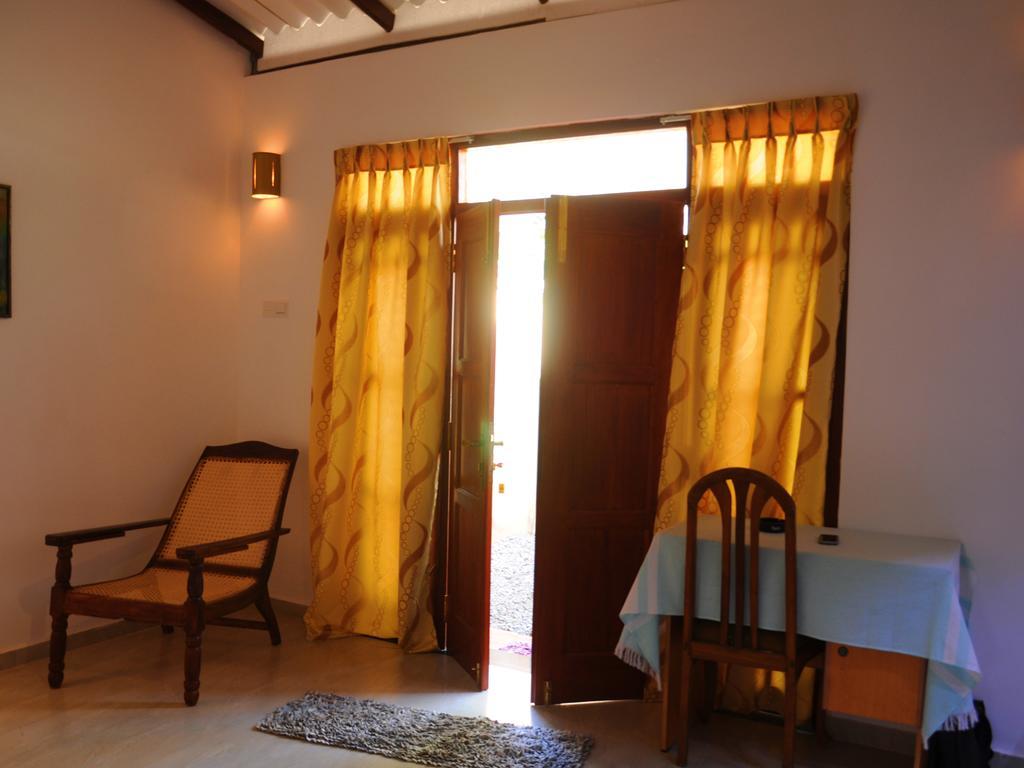 Pitaramba Lodge Bentota Ruang foto