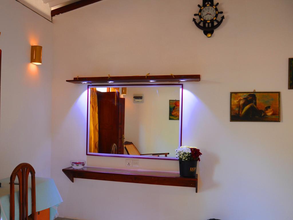 Pitaramba Lodge Bentota Ruang foto